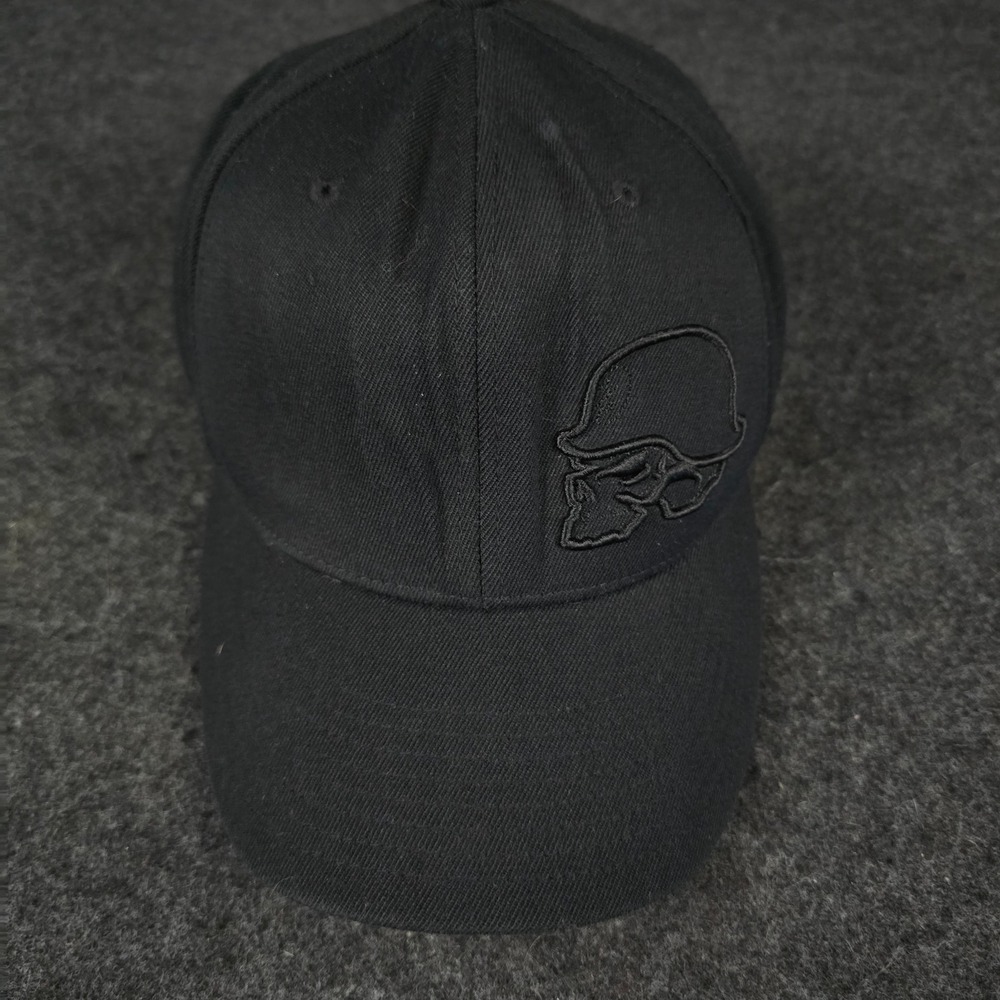 Metal Mulisha Mens Black Skull Helmet Embroidered Flexfit Baseball Hat Cap